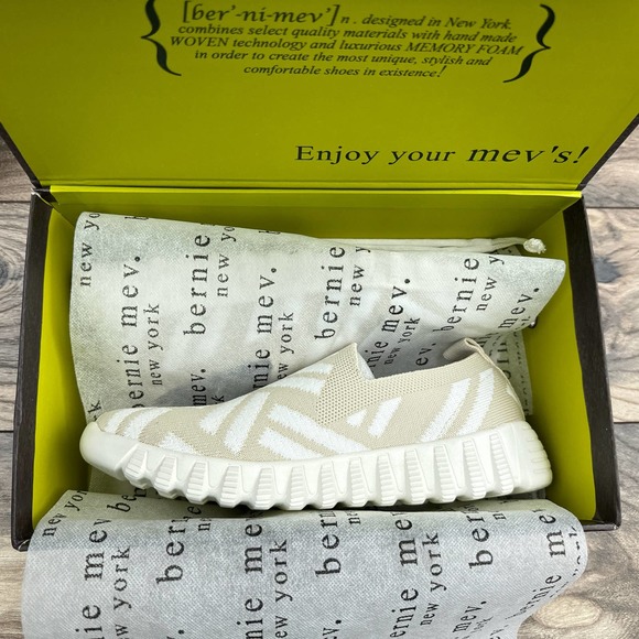 NIB BERNIE MEV Peppa 39 White/Nude Slip On Stretch Knit Comfort Sneakers - Picture 9 of 11